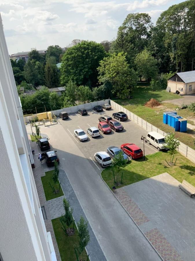 Дизайнерський Ремонт&Центр& Vip, Електрозаправка На Території Будинку Rivne Exterior foto