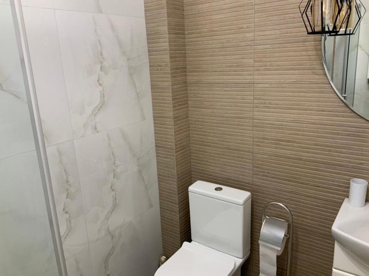 Дизайнерський Ремонт&Центр& Vip, Електрозаправка На Території Будинку Rivne Exterior foto